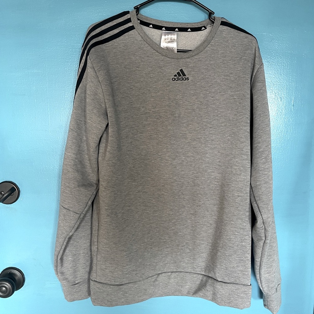 Adidas Gray Crewneck Sweater Classic Style - SZ M unisex.